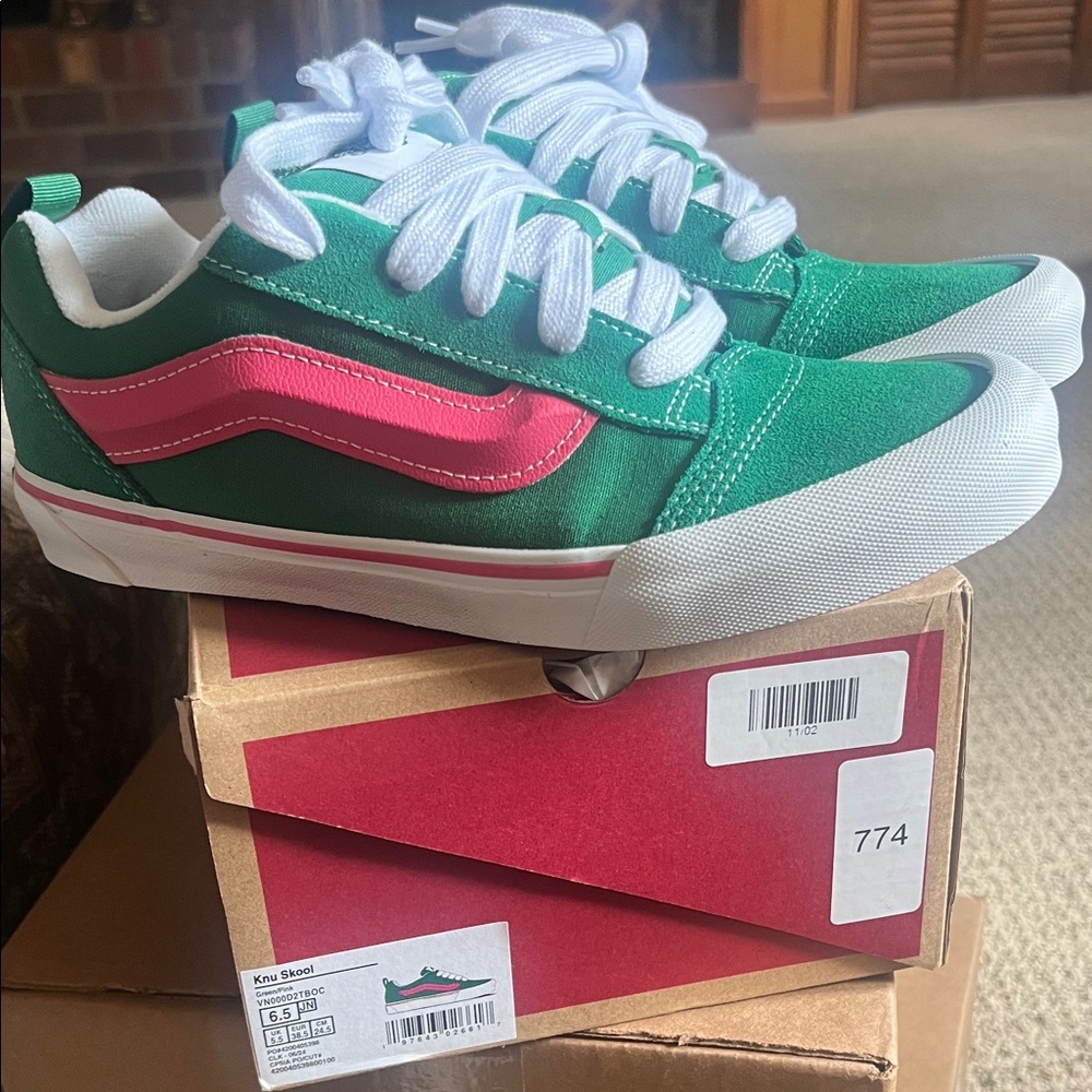 Vans Knu Skool Lifestyle Chunky Retro Suede Sneakers
